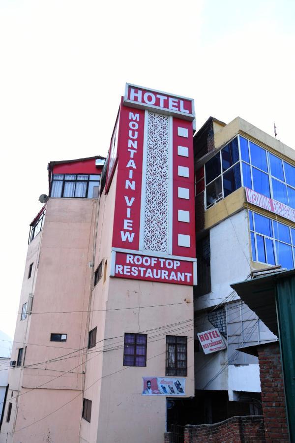 Hotel Mountain View And Rooftop Restaurant Pithorāgarh Zewnętrze zdjęcie