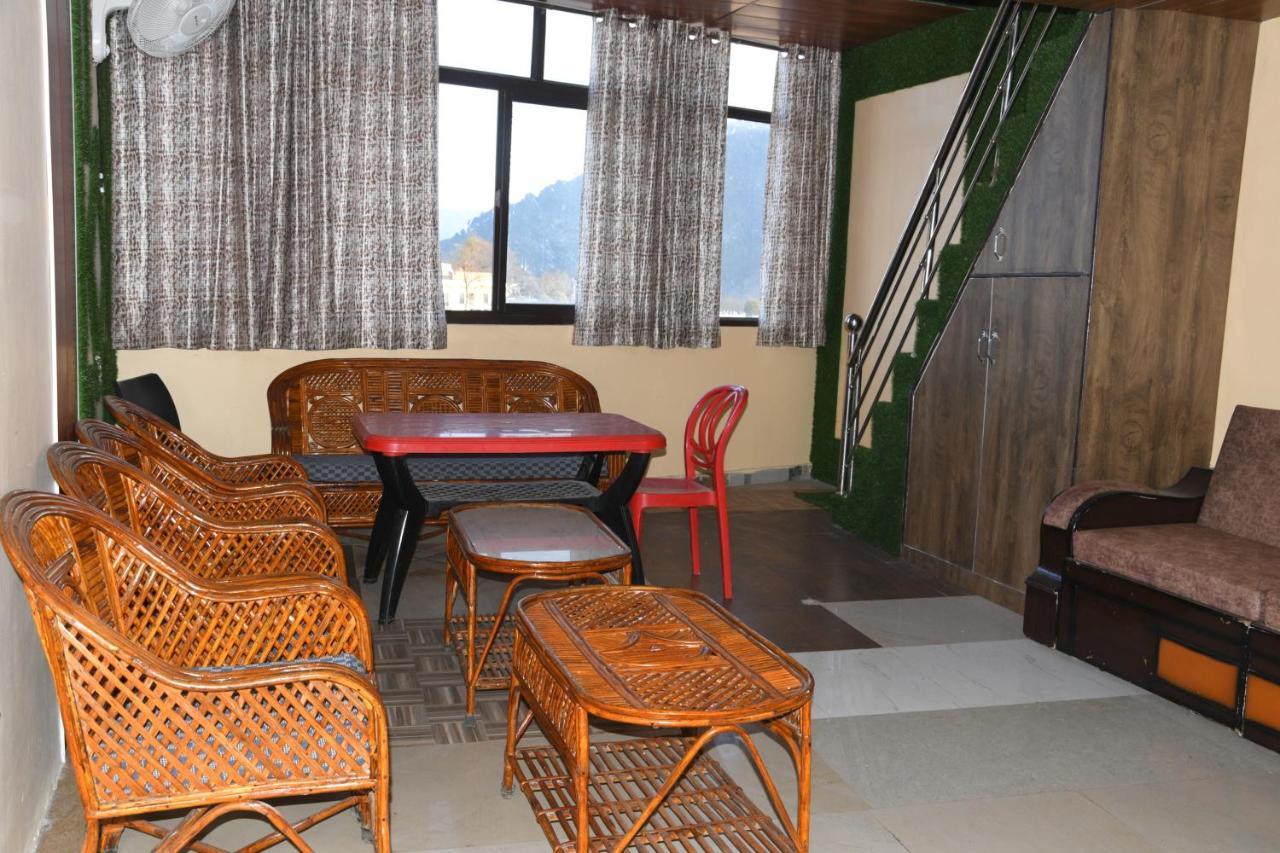 Hotel Mountain View And Rooftop Restaurant Pithorāgarh Zewnętrze zdjęcie